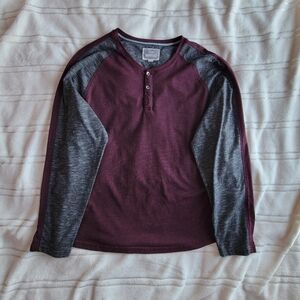 Heritage Men’s Burgundy and Gray Raglan Henley Long-Sleeve Shirt